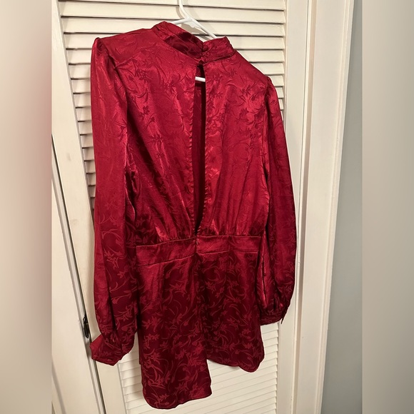 ♥️Taylor Swift Eras Tour outfit option! Red romper size L - Picture 3 of 5